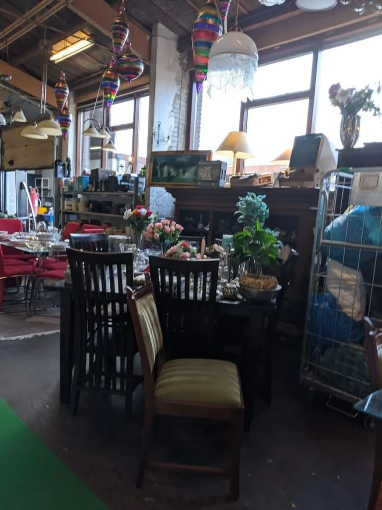 maro kringloopwinkel2